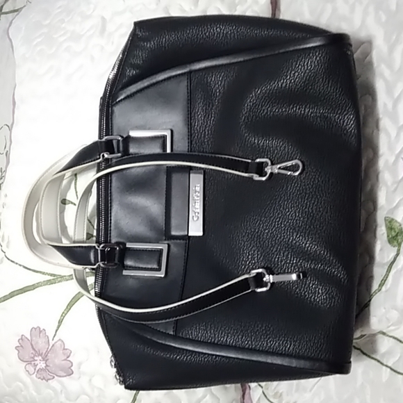 Handbag - Picture 1 of 2